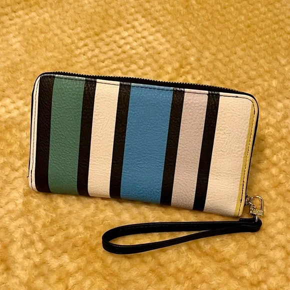 Steve Madden multi striped wristlet wallet. Good used condition - Picture 2 of 4